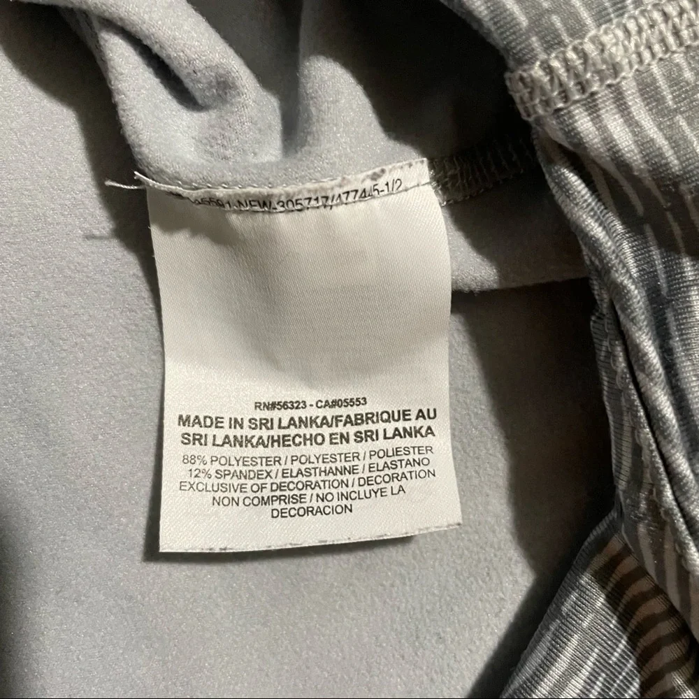 Like New Girls Nike Half Zip Hoodie - Picture 6 of 7